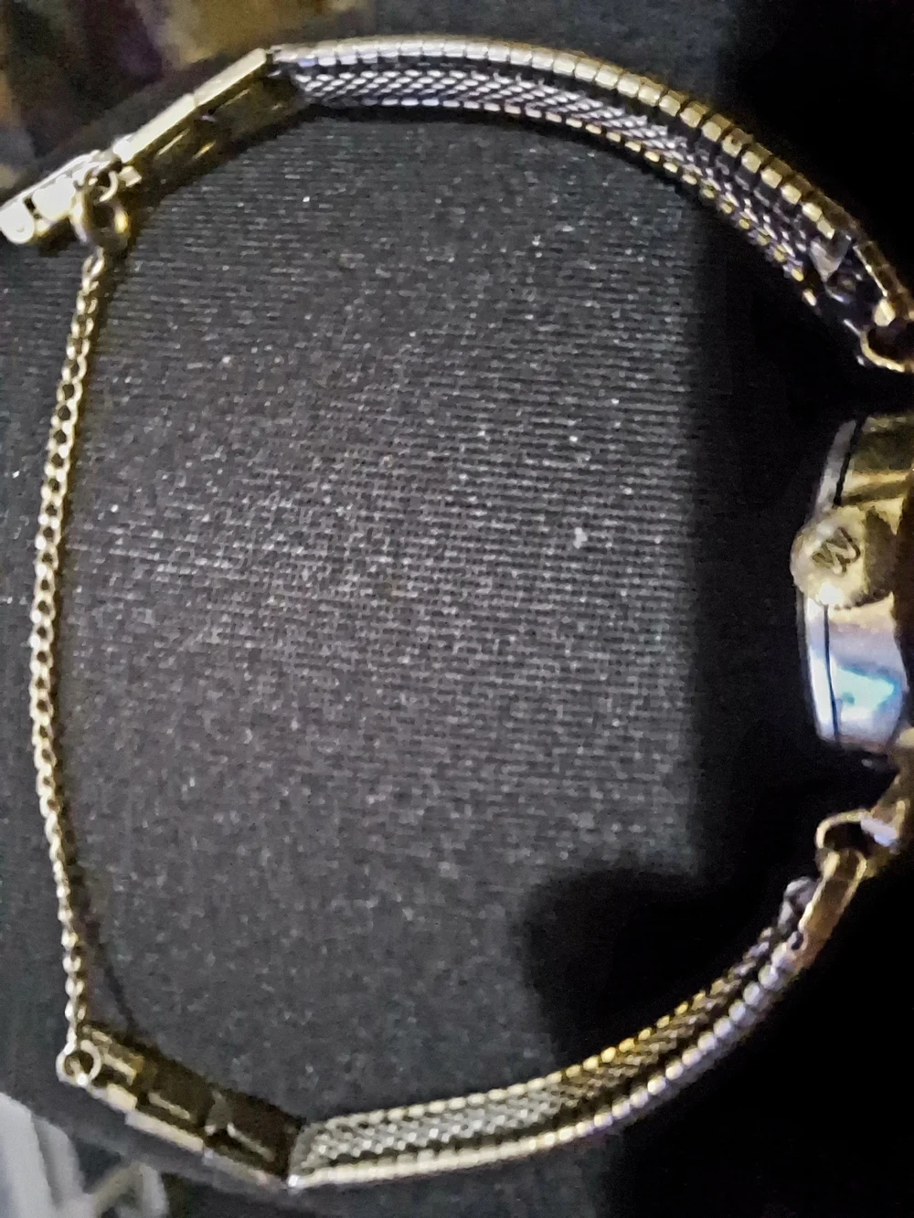 Vintage Waltham Incabloc 17 Jewel Ladies Watch –12K Gold Filled Top & Runs Great